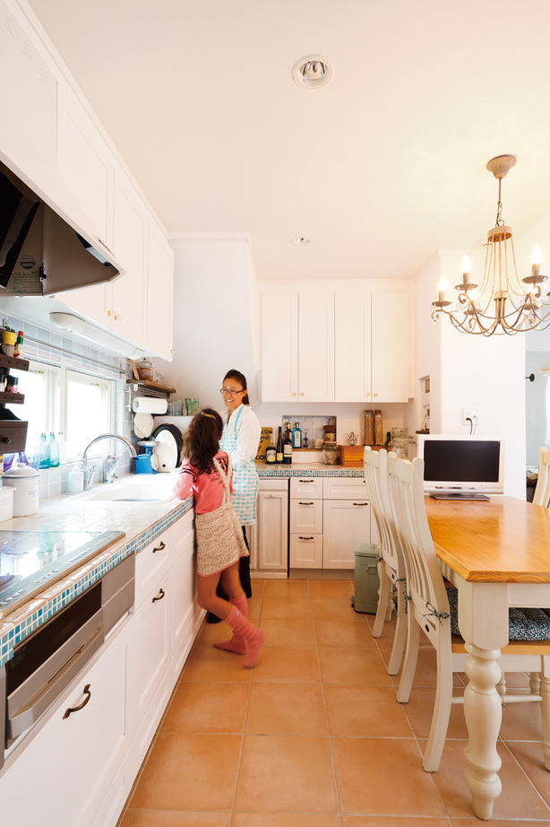 アートクラフト 【2000～2500万円/練馬区】シャビーシックとマリーンが融合した心地よい住まいの建築実例画像4