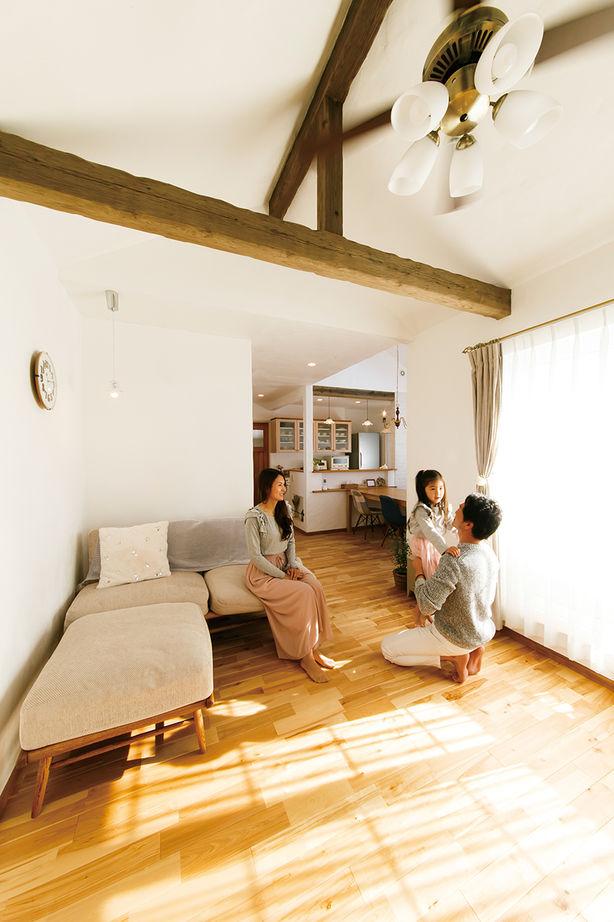 アートクラフト 【1900万円/埼玉県】《ビターナチュラル》 隣家近接でも採光通風を確保した快適空間の家の建築実例画像3