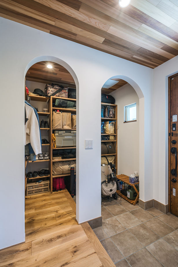 アートクラフト アーリーアメリカンテイストが楽しい、グリーン×さんかく屋根の家の建築実例画像10