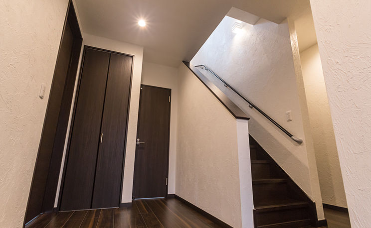 SAMATA 【4000万円/53坪/間取り図あり】約30畳の広々LDK。耐久性と美しさを兼ね備えた住まいの建築実例画像6