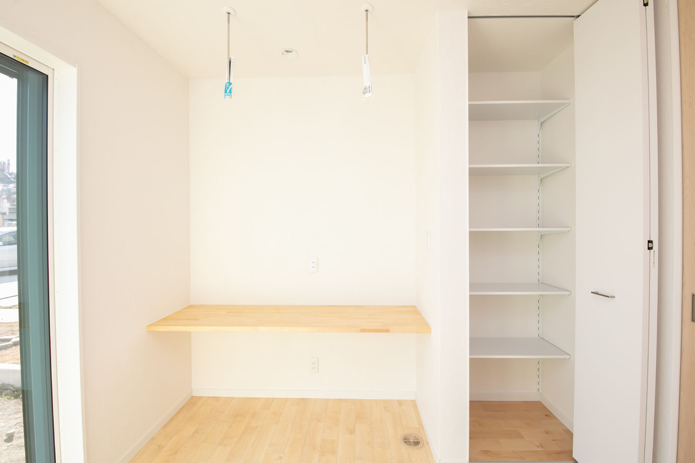 SAMATA 【平屋/2,800万円/32.1坪/間取り図あり】自然素材をふんだんに使った、アイランドキッチンのあるナチュラルモダンの家の建築実例画像7