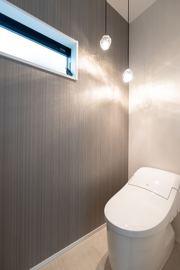 SAMATA 【2650万円/36.3坪/間取り図あり】吹き抜けから光が降り注ぐリゾートを彷彿させる家の建築実例画像6