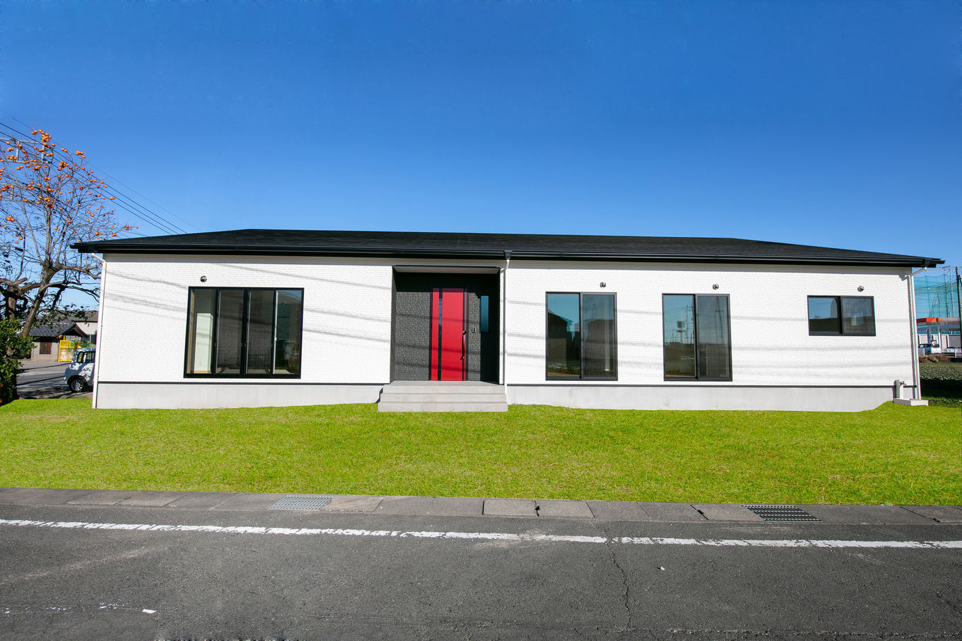 SAMATA 【平屋/2660万円/41.3坪/間取り図あり】お互いのプライバシーも重視し快適に暮らせる二世帯平屋の建築実例画像1