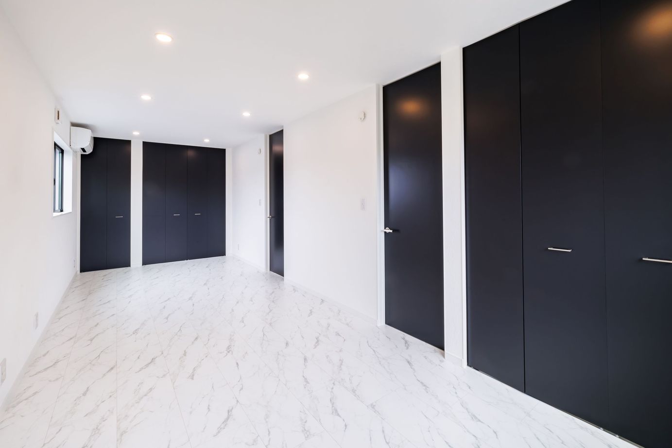 SAMATA 【4000万円/52.3坪/間取り図あり】洗練された外観に遊び心満載のガレージハウスの建築実例画像10