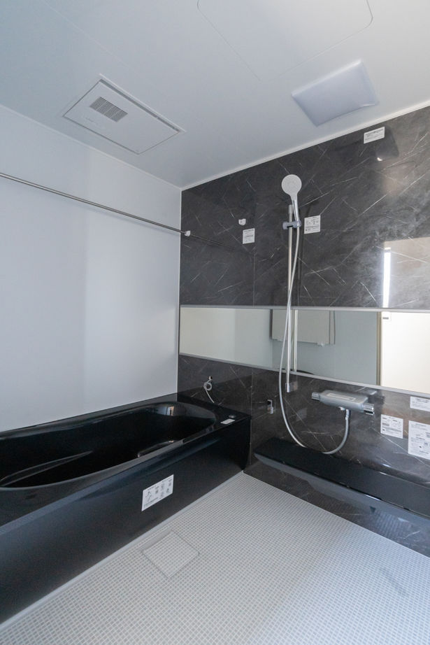 SAMATA 【平屋/3320万円/35.8坪/間取り図あり】BLACK×子育て世帯の約36坪の平屋の建築実例画像7