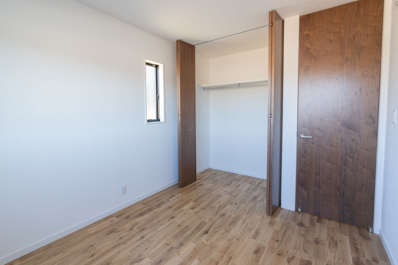 SAMATA 【平屋/3320万円/35.8坪/間取り図あり】BLACK×子育て世帯の約36坪の平屋の建築実例画像9