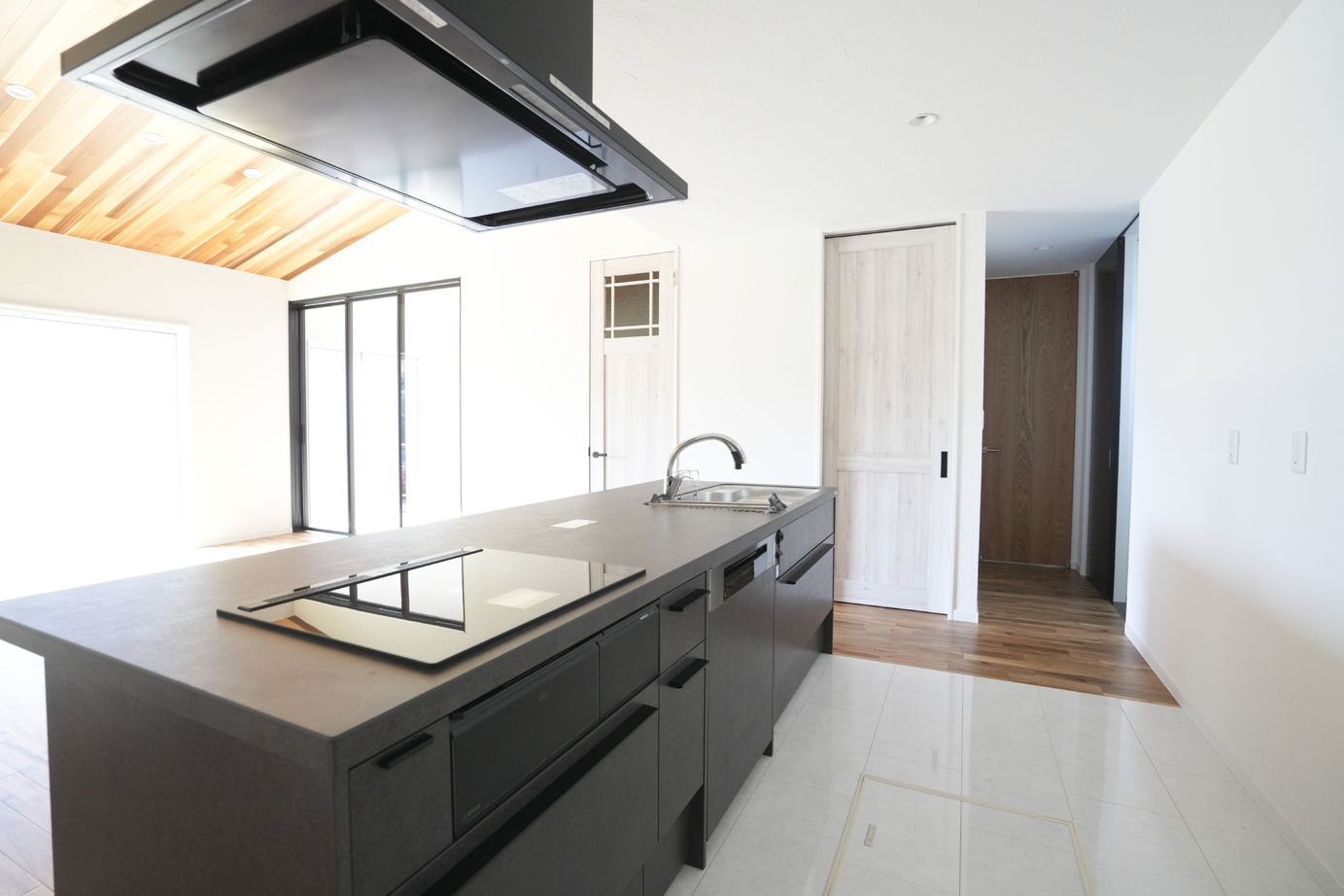 SAMATA 愛猫と暮らす平屋ならではの回遊動線の建築実例画像4