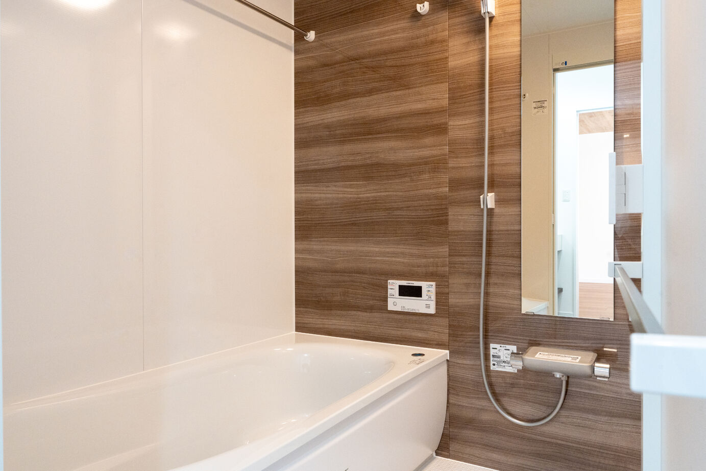 SAMATA 【2473万円/30坪/間取り図あり】夫婦別CLや照明・インテリアなど、こだわりの空間づくりの建築実例画像6