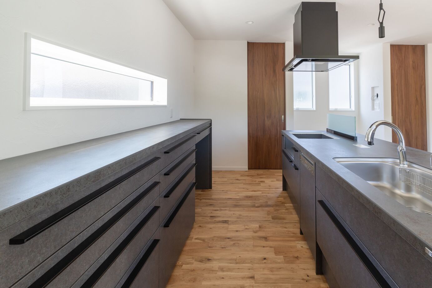 SAMATA 【5100万円/53.64坪/間取り図あり】事務所兼用こだわり抜いたガレージハウスの建築実例画像7