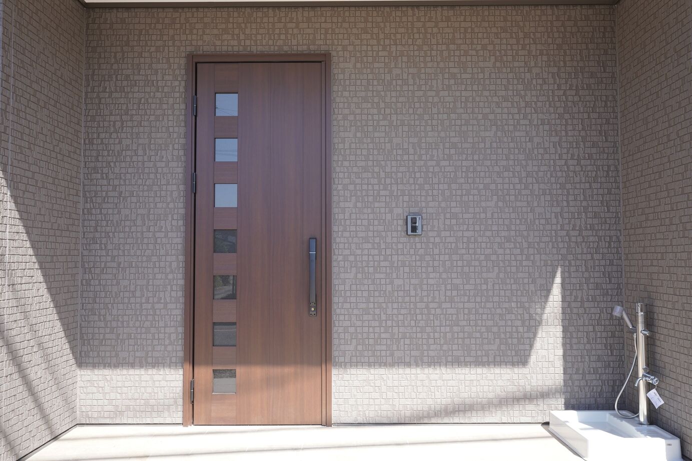 SAMATA 【3485万円/46.33坪/間取り図あり】お互いが気持ちよく暮らせる上下分離型２世帯住宅の建築実例画像2