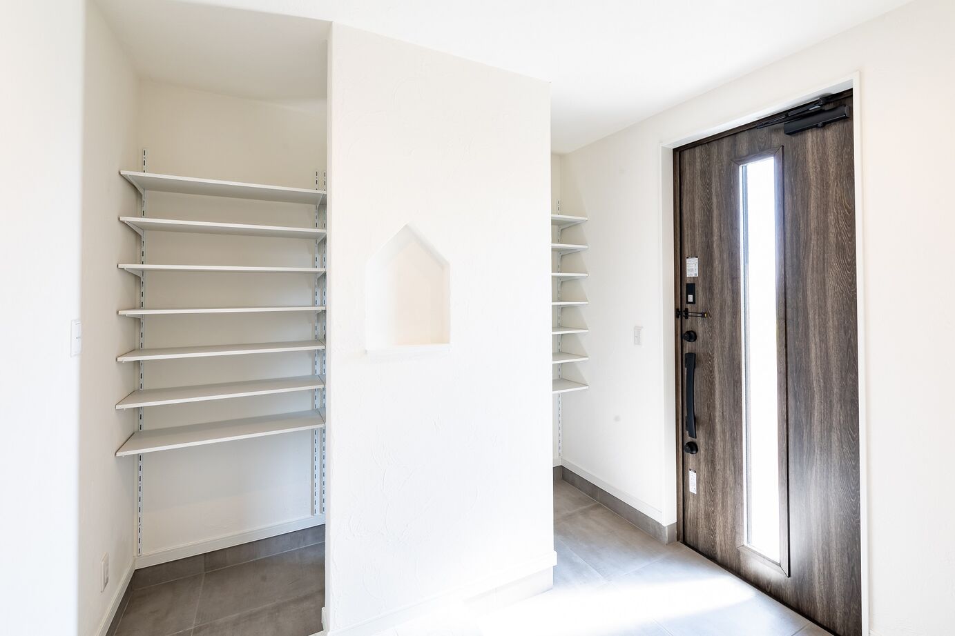 SAMATA 【2530万円/37.07坪/間取り図あり】家事動線を考えた間取りで猫と一緒に暮らしを楽しむの建築実例画像2