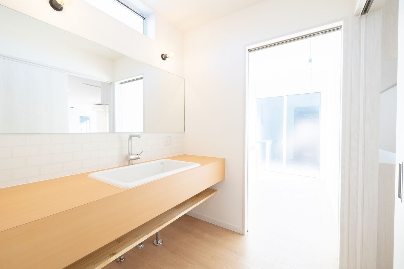 SAMATA 【2489万円/42.08坪/間取り図あり】水回り動線とランドリーで家事ラクな間取りのお家の建築実例画像6