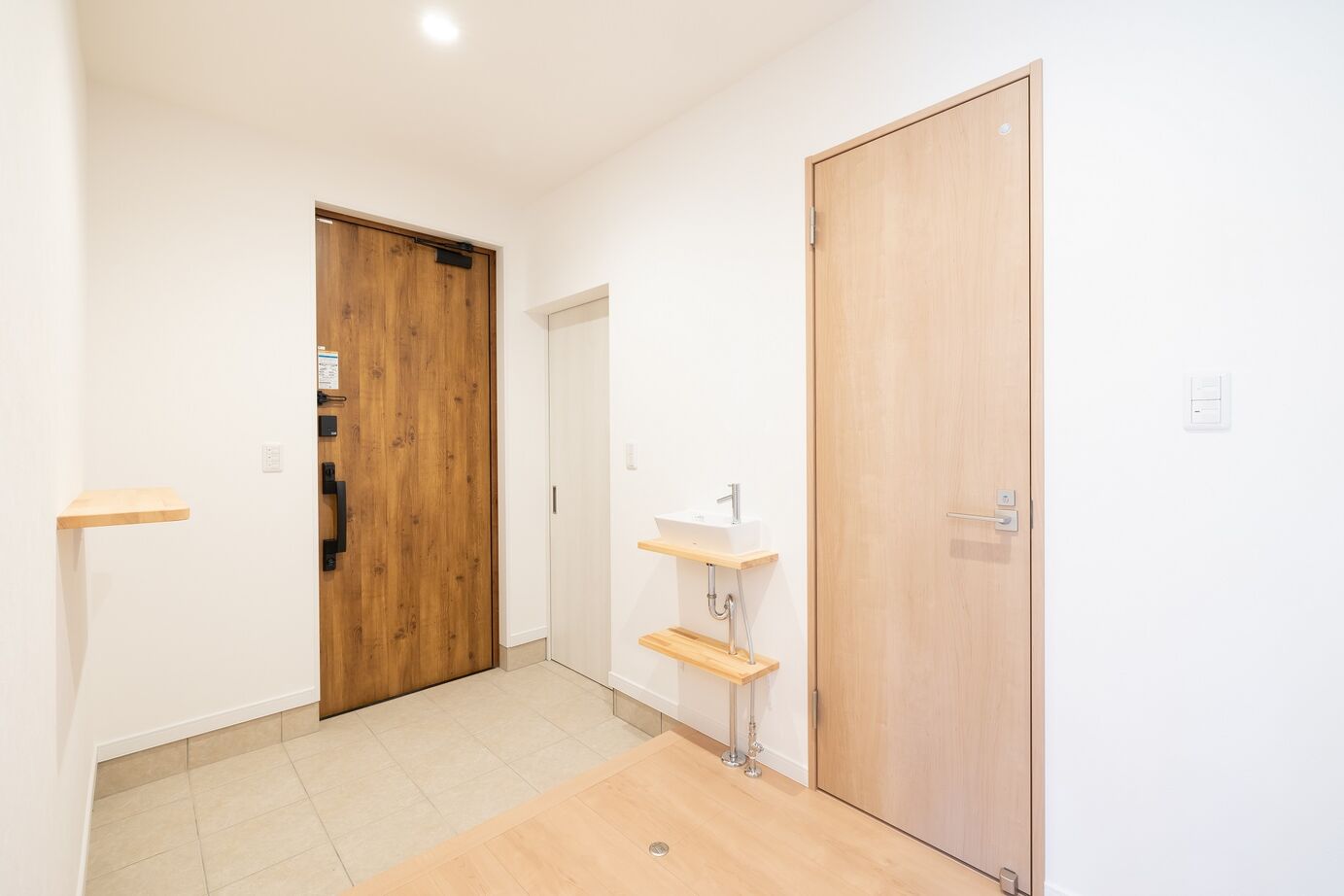 SAMATA 【2489万円/42.08坪/間取り図あり】水回り動線とランドリーで家事ラクな間取りのお家の建築実例画像7