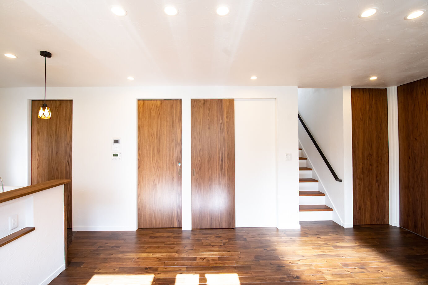 SAMATA 【2390万円/32.56坪/間取り図あり】日当たり抜群のベランダと、広々とした2階寝室の和室の建築実例画像4