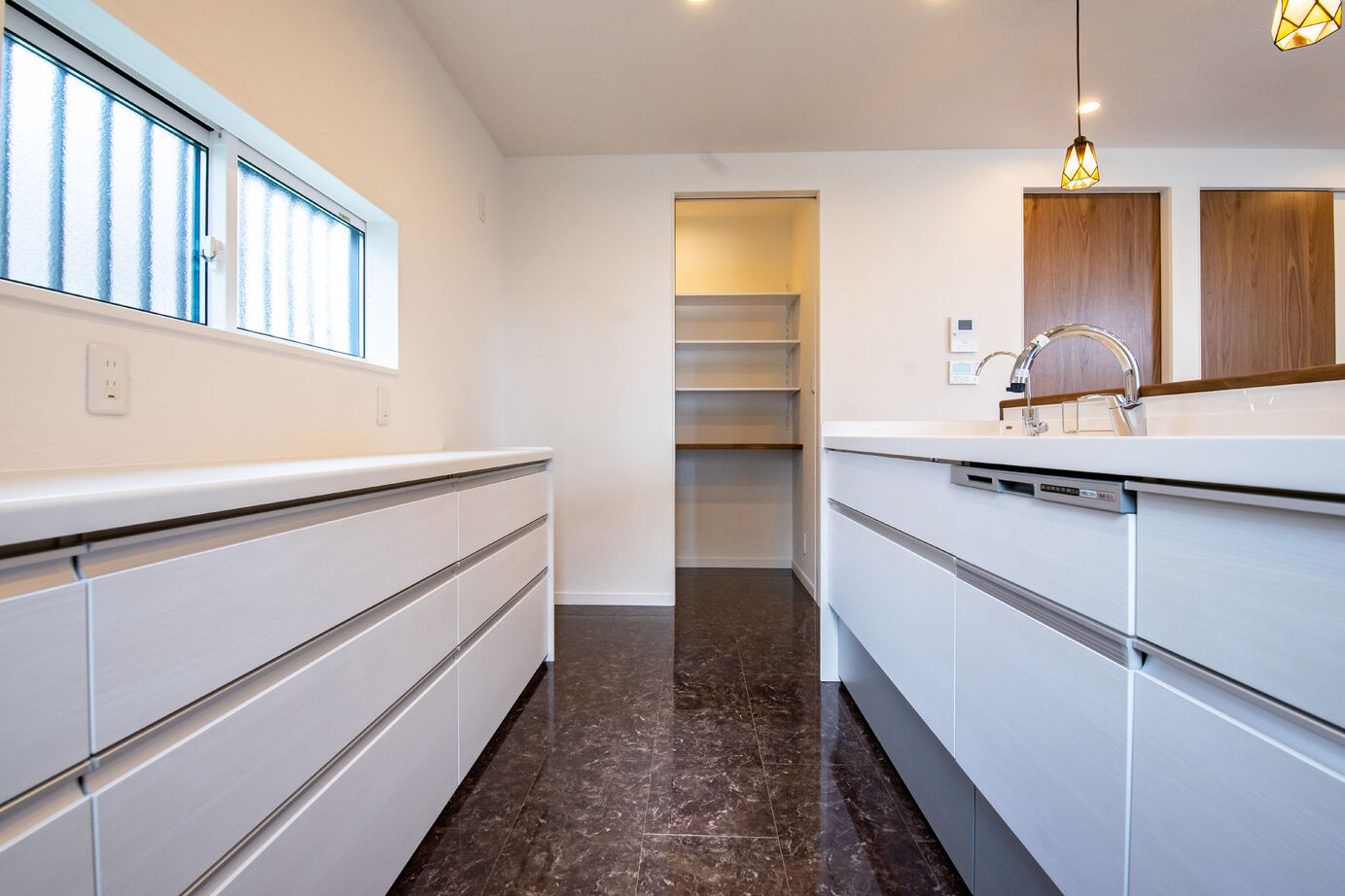 SAMATA 【2390万円/32.56坪/間取り図あり】日当たり抜群のベランダと、広々とした2階寝室の和室の建築実例画像6