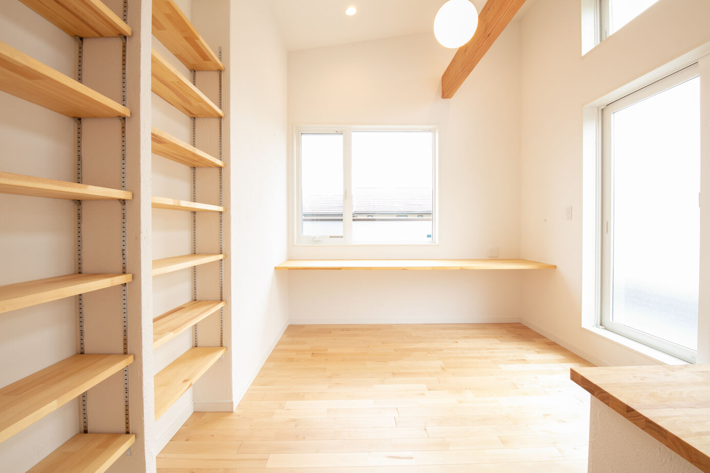 SAMATA 【3,219万円/41.32坪】アイランドキッチンを中心とした、家族がつながる住まいの建築実例画像8