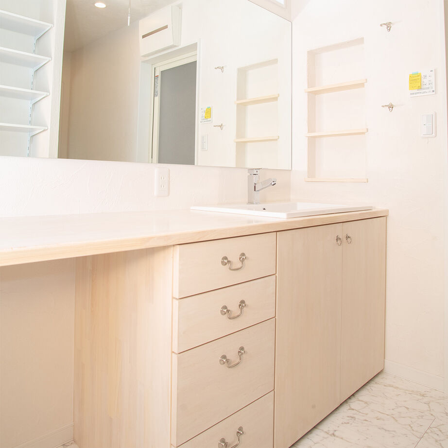 SAMATA 【3087万円/35坪】洗練された空間に、曲線やアクセントクロスの遊び心を加えた家の建築実例画像7