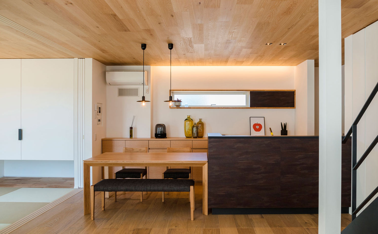 リグスタイルカンパニー 【2000万円台×36坪×回遊動線｜間取り有】「6畳用エアコンで23畳のLDKが快適です。夏の遮熱もしっかり」の建築実例画像8