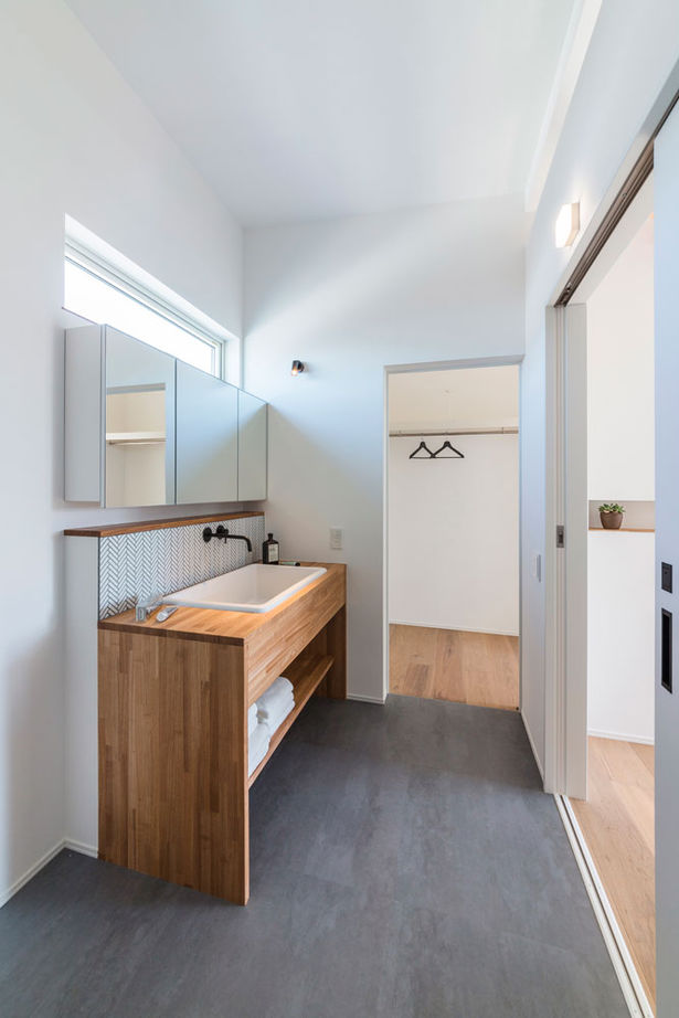 リグスタイルカンパニー 【2000万円台×36坪×回遊動線｜間取り有】「6畳用エアコンで23畳のLDKが快適です。夏の遮熱もしっかり」の建築実例画像12