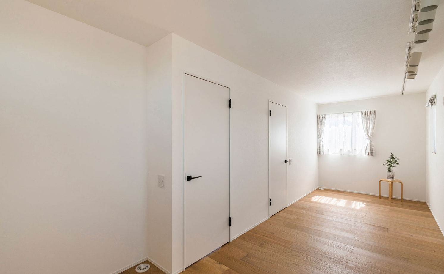 リグスタイルカンパニー 【2000万円台×36坪×回遊動線｜間取り有】「6畳用エアコンで23畳のLDKが快適です。夏の遮熱もしっかり」の建築実例画像14