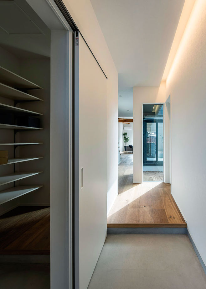 リグスタイルカンパニー 【2000万円台×31坪×中庭｜間取り有】「コの字の平屋と比較し、日照シミュレーションで明るい2階建てに」の建築実例画像5