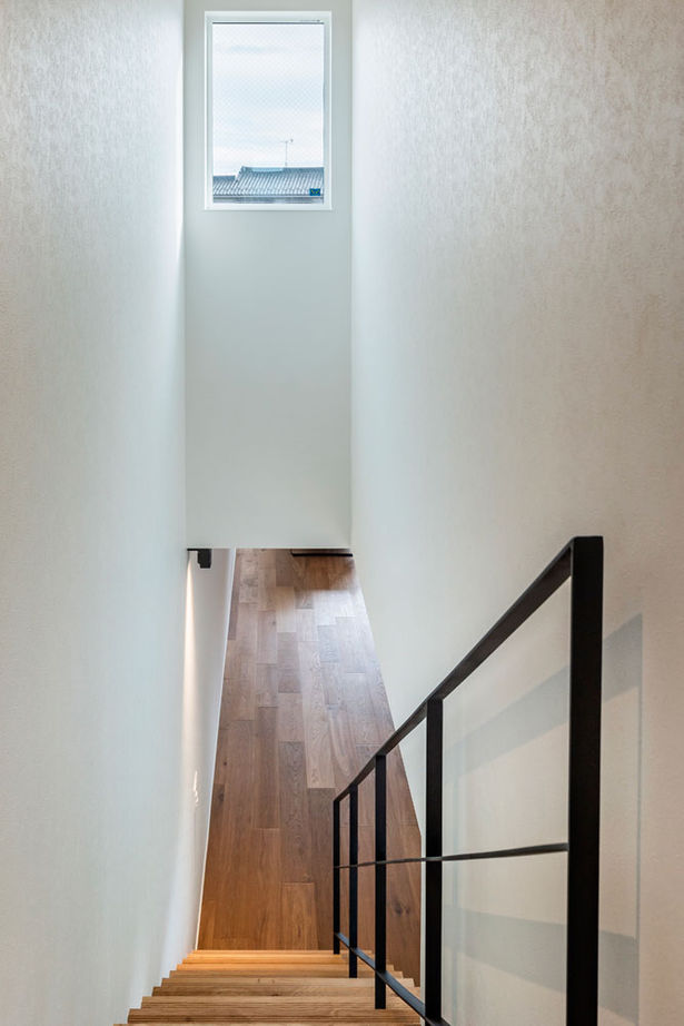 リグスタイルカンパニー 【2000万円台×31坪×中庭｜間取り有】「コの字の平屋と比較し、日照シミュレーションで明るい2階建てに」の建築実例画像17