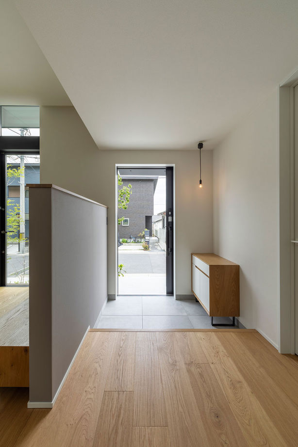 リグスタイルカンパニー 【25坪の平屋×敷地50坪】コンパクトな敷地で平屋の憧れを叶えた。オープンな間取りとタテの連窓で開放感！の建築実例画像5