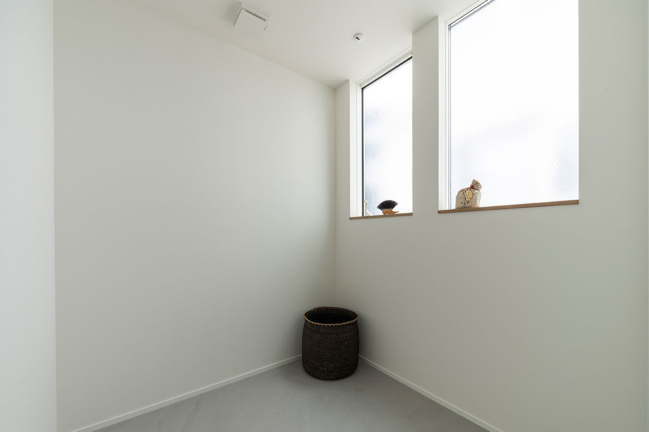 リグスタイルカンパニー 【25坪の平屋×敷地50坪】コンパクトな敷地で平屋の憧れを叶えた。オープンな間取りとタテの連窓で開放感！の建築実例画像8