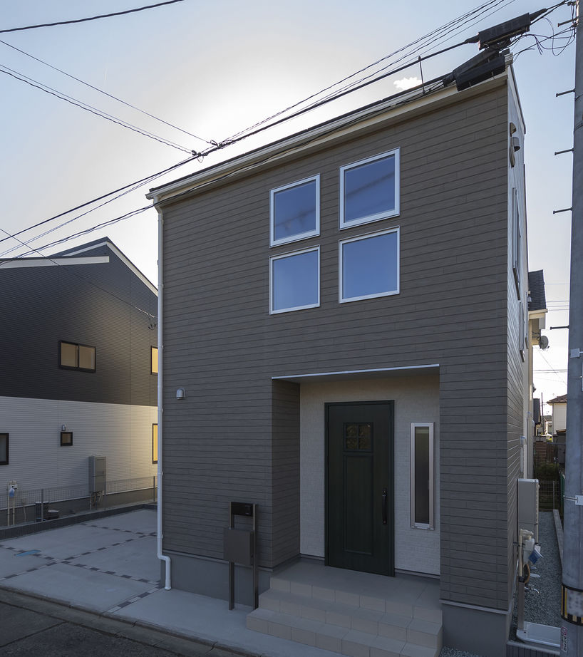 一建設 【1750万円／吹抜／ランドリールーム／間取図有】吹き抜けが開放感たっぷり。予算内で希望を全て実現した家の建築実例画像2