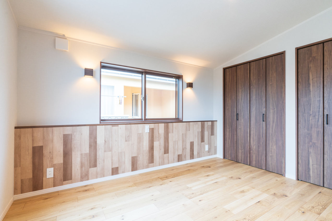 東海住宅 【1800万円/収納充実/土地探しからご一緒に】スタイリッシュな外観と、優しい木のぬくもりを感じるお住まいの建築実例画像7