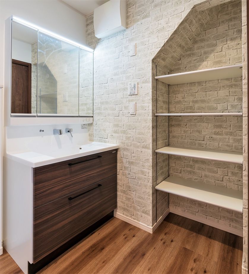 東海住宅 【3LDK／畳コーナー/土地探しからご一緒に】重厚感のある落ち着きのある住まいの建築実例画像5