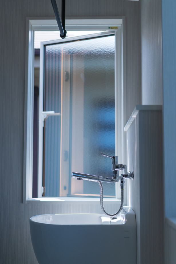 東海住宅 【2000万円台｜収納充実｜家事ラクの工夫】家族時間が充実する工夫満天　ランドリースペースが自慢の住まいの建築実例画像3