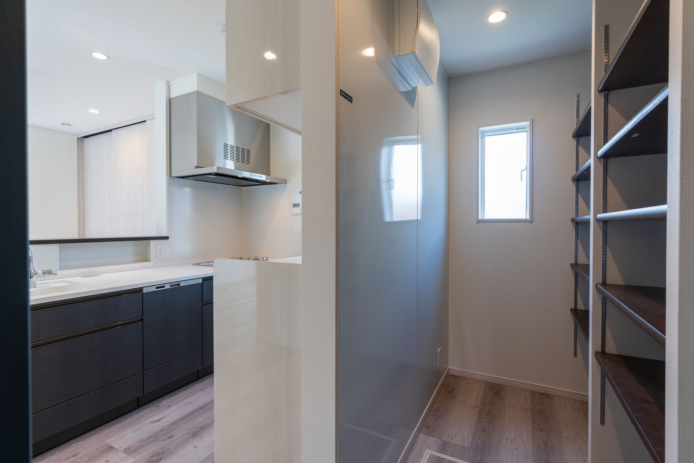 東海住宅 【2000万円台｜収納充実｜家事ラクの工夫】家族時間が充実する工夫満天　ランドリースペースが自慢の住まいの建築実例画像5