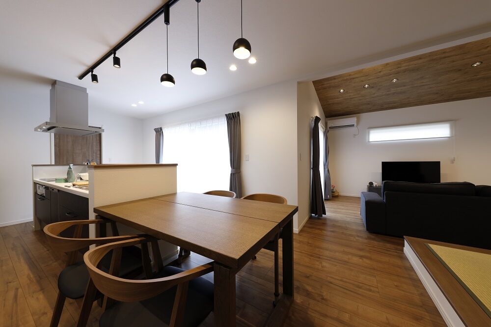 ひかりハウジング 【平屋/多治見市】20年先も暮らしやすい和モダンな平屋住宅の建築実例画像2