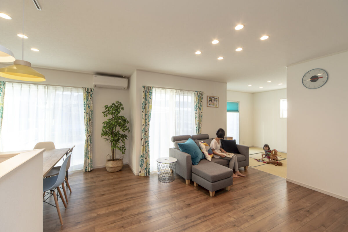 ひかりハウジング 【瑞浪市/収納充実】家族がつながる、自然の光と木の温もりに包まれた注文住宅の建築実例画像3