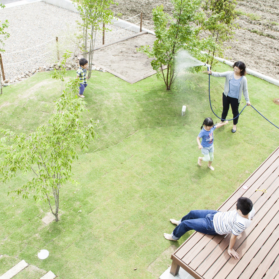 いがみ建築工房　伊神建設 岐阜｜昔なつかしい「通り土間」と広い庭が家中を快適にした「公園みたいな小さな家」の建築実例画像7