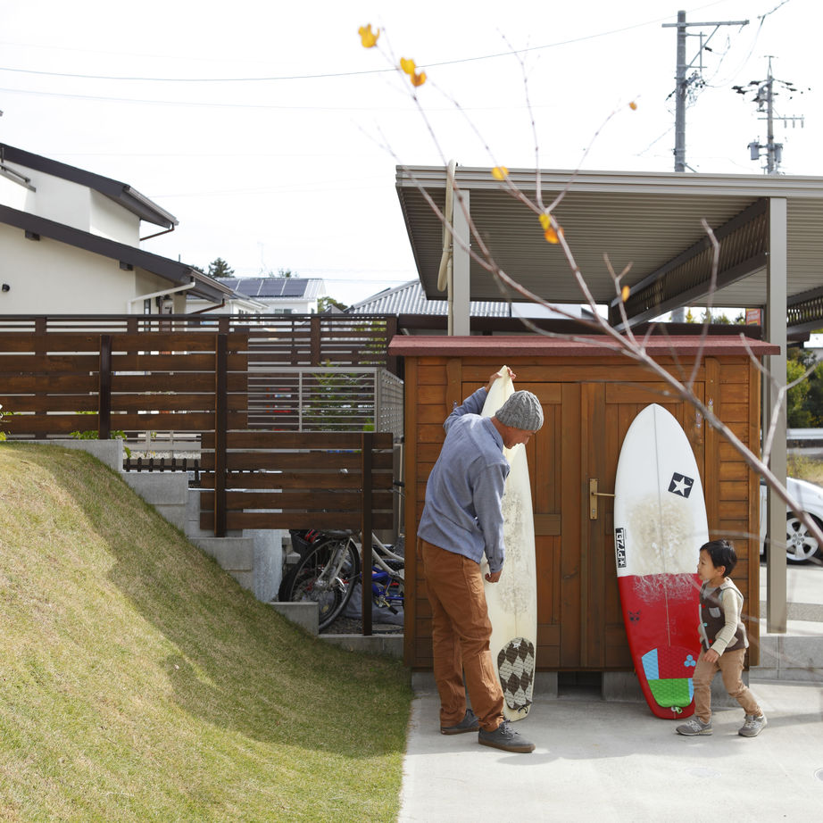 いがみ建築工房　伊神建設 岐阜｜広い玄関土間で遊ぶ！好きなものに囲まれて、家族が仲良しになれる「小さな家」の建築実例画像2