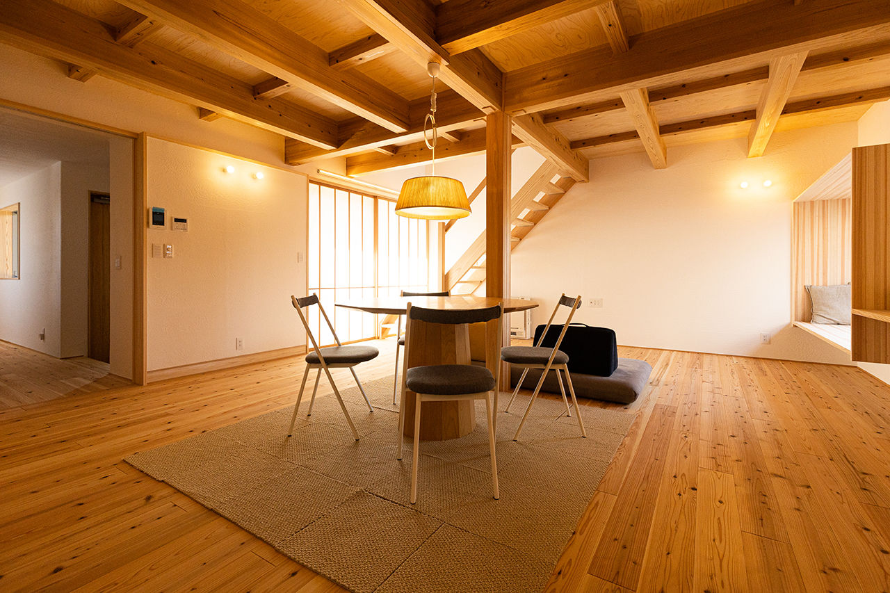 いがみ建築工房　伊神建設 【一宮市｜自然素材】「わっ、この会社すごくいい！」から始まった家づくり。自在性に富んだ「小さな家」の建築実例画像