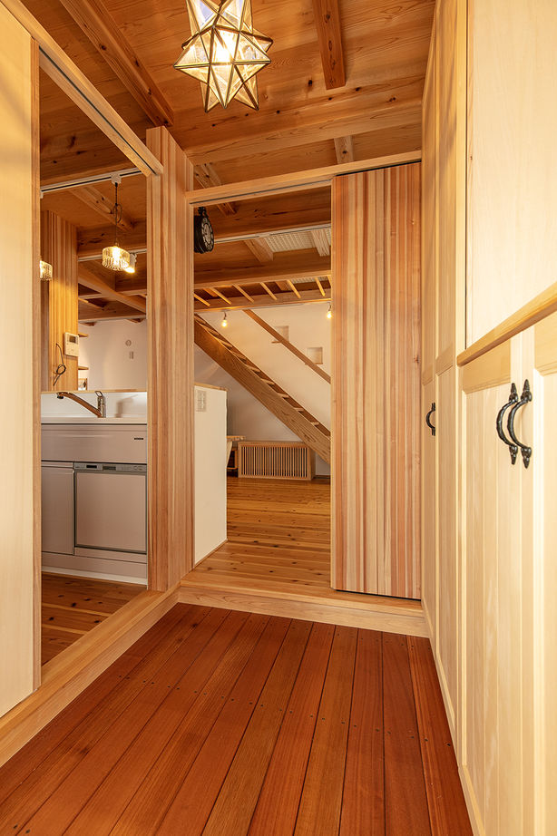 いがみ建築工房　伊神建設 【各務原市｜自然素材】日本伝統の「土蔵造り」をほうふつとさせる、どこか懐かしさを感じる「小さな家」の建築実例画像3