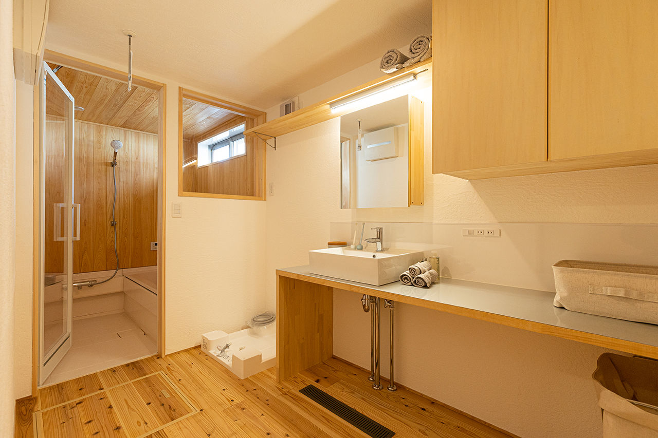 いがみ建築工房　伊神建設 【各務原市｜自然素材×焼杉壁】2階LDKで居場所もいっぱい。36坪の土地に建てた格子戸のある「小さな家」の建築実例画像8