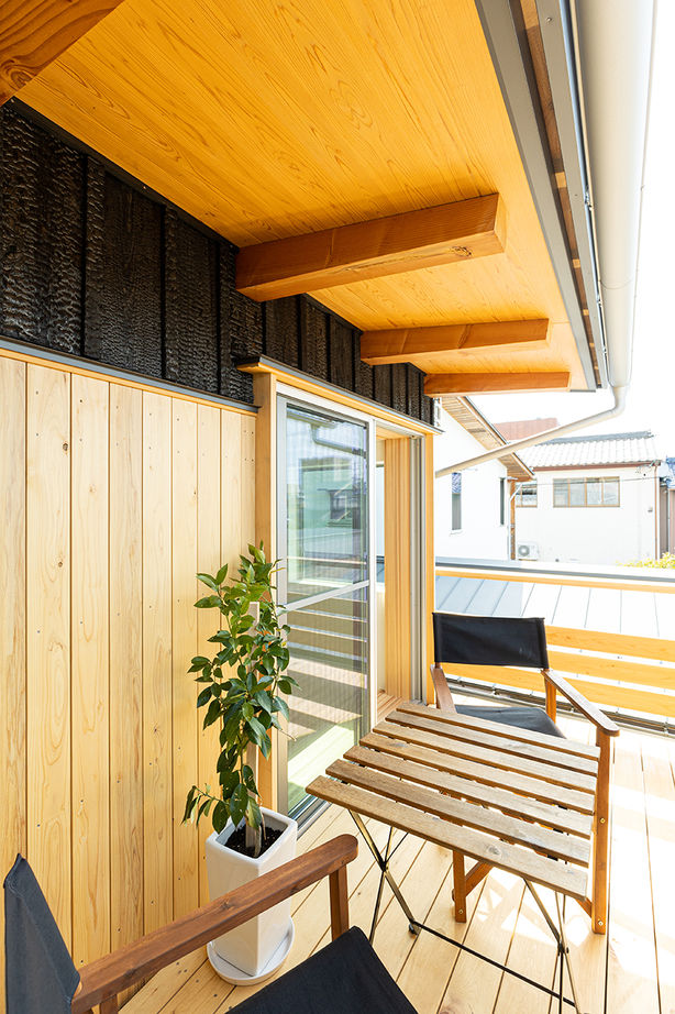 いがみ建築工房　伊神建設 【各務原市｜自然素材×焼杉壁】2階LDKで居場所もいっぱい。36坪の土地に建てた格子戸のある「小さな家」の建築実例画像10