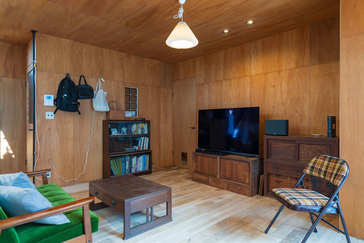 negla設計室 【2000～2500万円・29坪】細部にこだわり、創られた空間。80年代を思わせるレトロな家の建築実例画像3