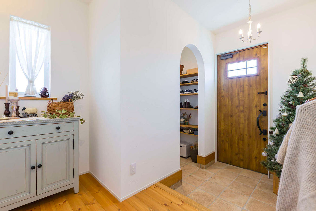 cozy house（コージーハウス） 【ガレージ/2000万円台/35坪以下/間取り有】外壁も床も壁も自然素材。傷も味に、シャビーシックな可愛い家の建築実例画像4