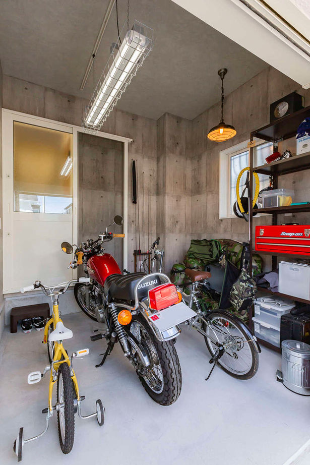 cozy house（コージーハウス） 【ガレージ/2000万円台/35坪以下/間取り有】外壁も床も壁も自然素材。傷も味に、シャビーシックな可愛い家の建築実例画像6