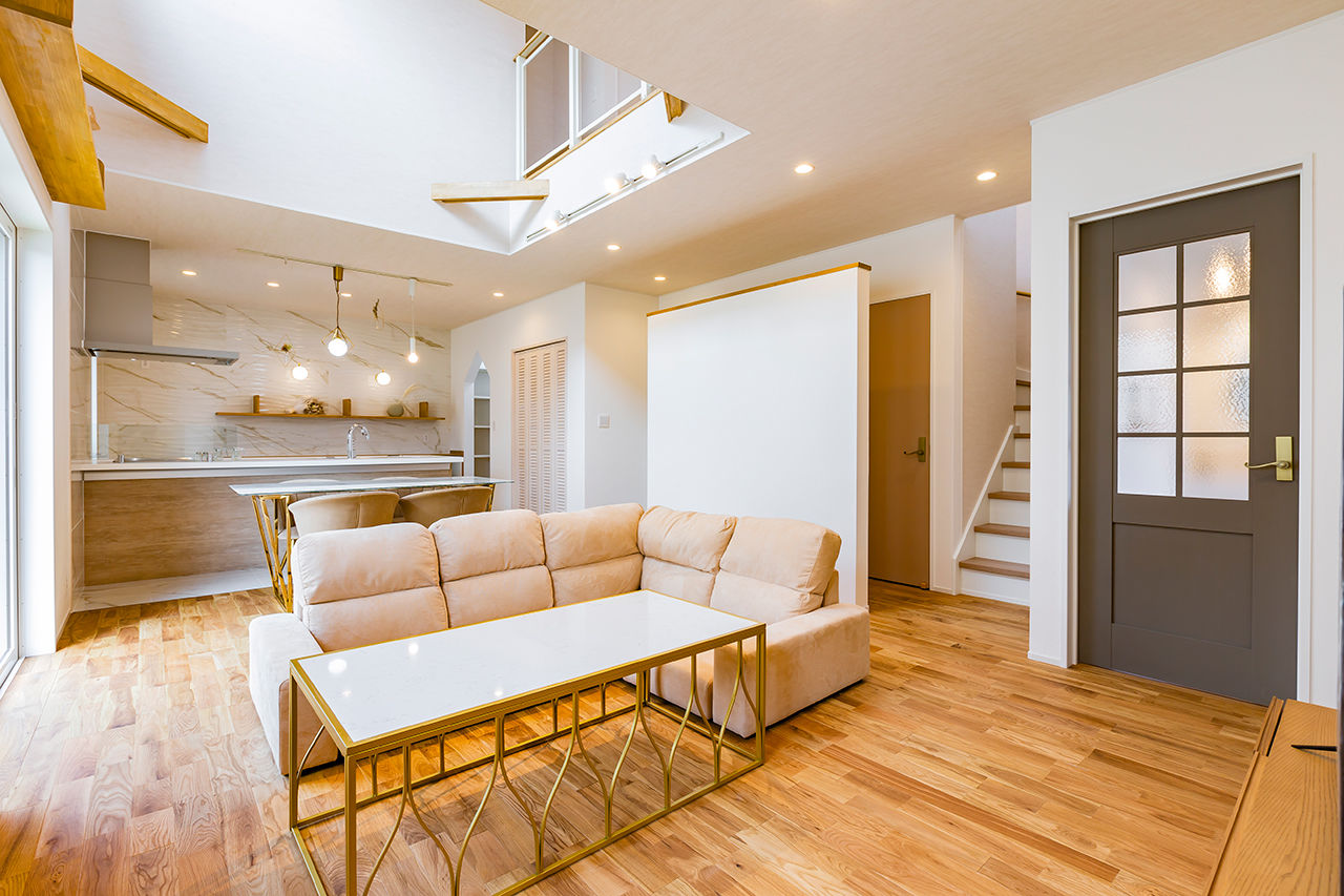 cozy house（コージーハウス） 【自然素材/2000万円台/40坪以下/間取り有】耐震等級3の安心、可愛いと落ち着きを併せた吹抜けリビングの家の建築実例画像2