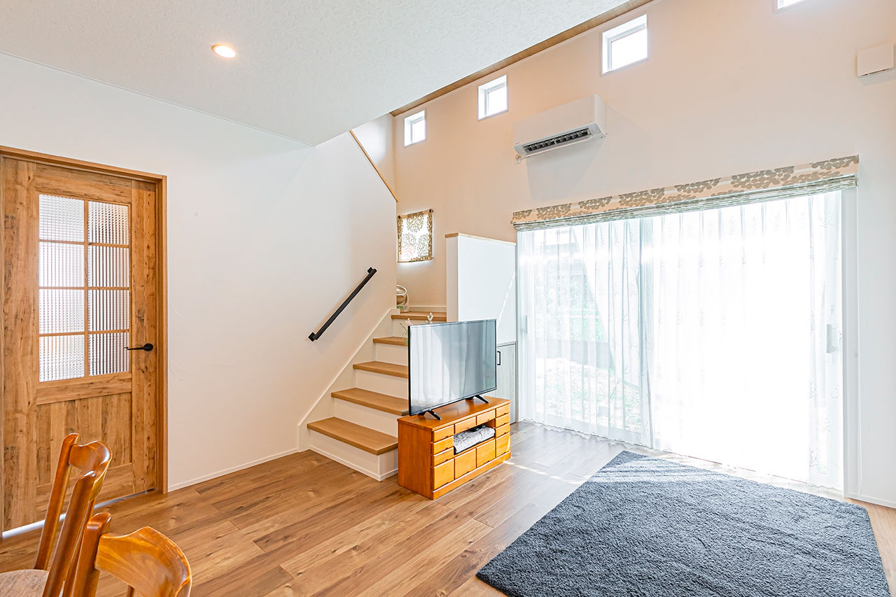 cozy house（コージーハウス） 【平屋/2000万円台/23坪/間取り有】コンパクトなロフト付き平屋。漆喰壁で仕上げた健康志向の二世帯住宅の建築実例画像3