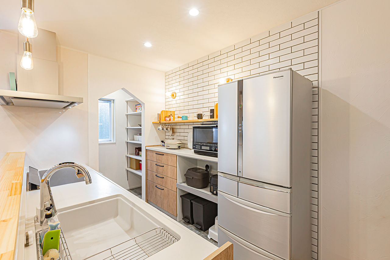 cozy house（コージーハウス） 【総2階建て/2000万円台/40坪以下】ナラの無垢材と西洋漆喰に囲まれた清々しさ。可愛いデザインで気分もUPの建築実例画像5