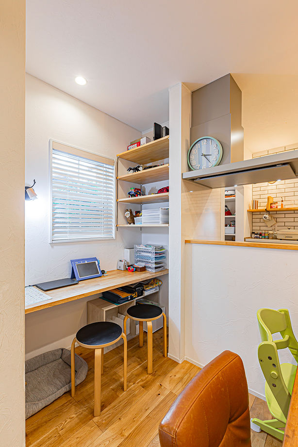 cozy house（コージーハウス） 【総2階建て/2000万円台/40坪以下】ナラの無垢材と西洋漆喰に囲まれた清々しさ。可愛いデザインで気分もUPの建築実例画像6