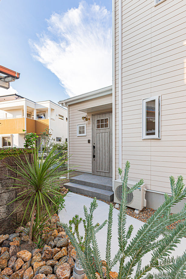 cozy house（コージーハウス） 【総2階建て/2000万円台/40坪以下】ナラの無垢材と西洋漆喰に囲まれた清々しさ。可愛いデザインで気分もUPの建築実例画像10