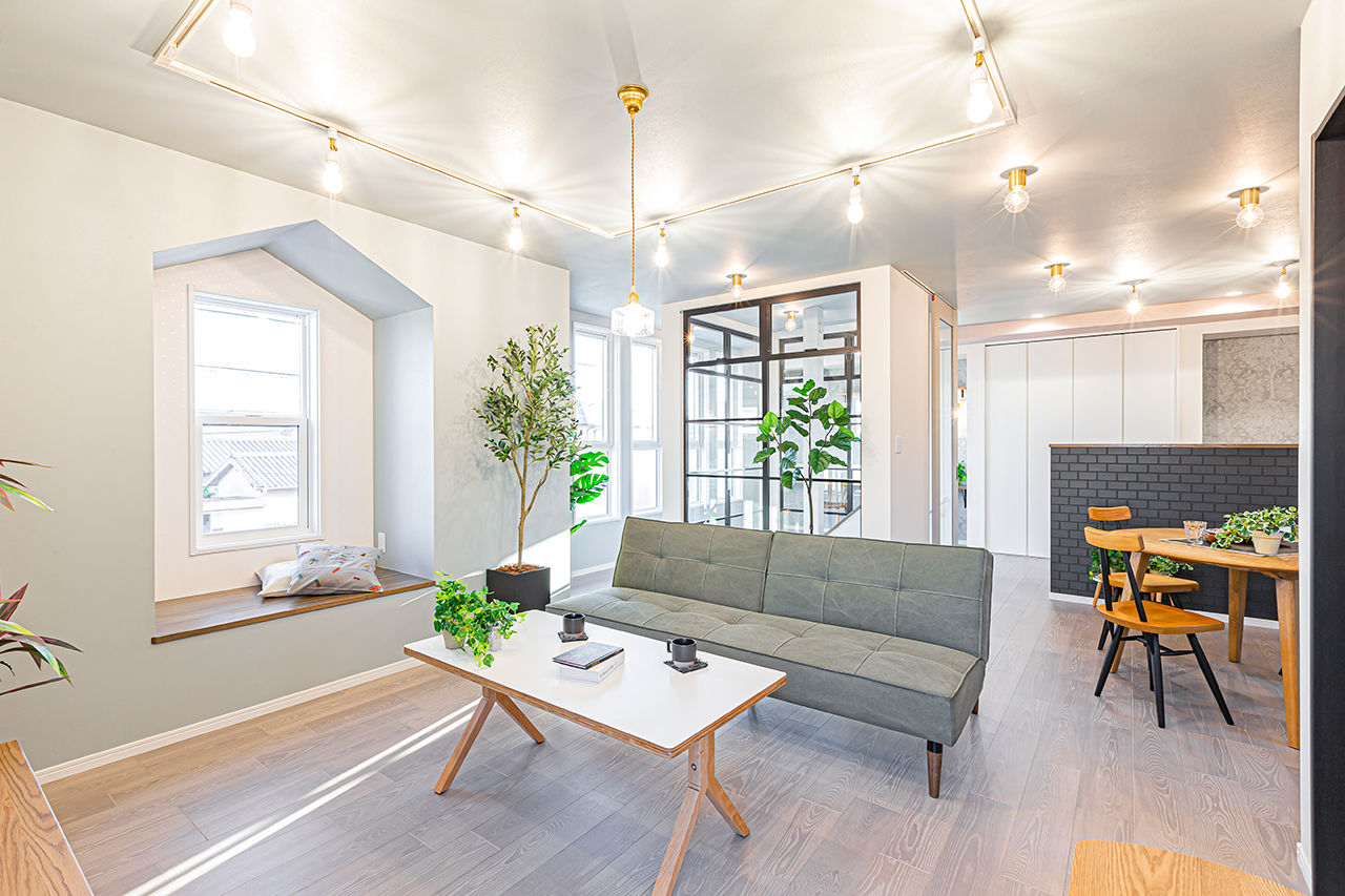 cozy house（コージーハウス） 【2階リビング/2000万円台/33坪/間取り有】フレンチ×クラシカルで大人可愛い。デザイナー監修おしゃれな家の建築実例画像1